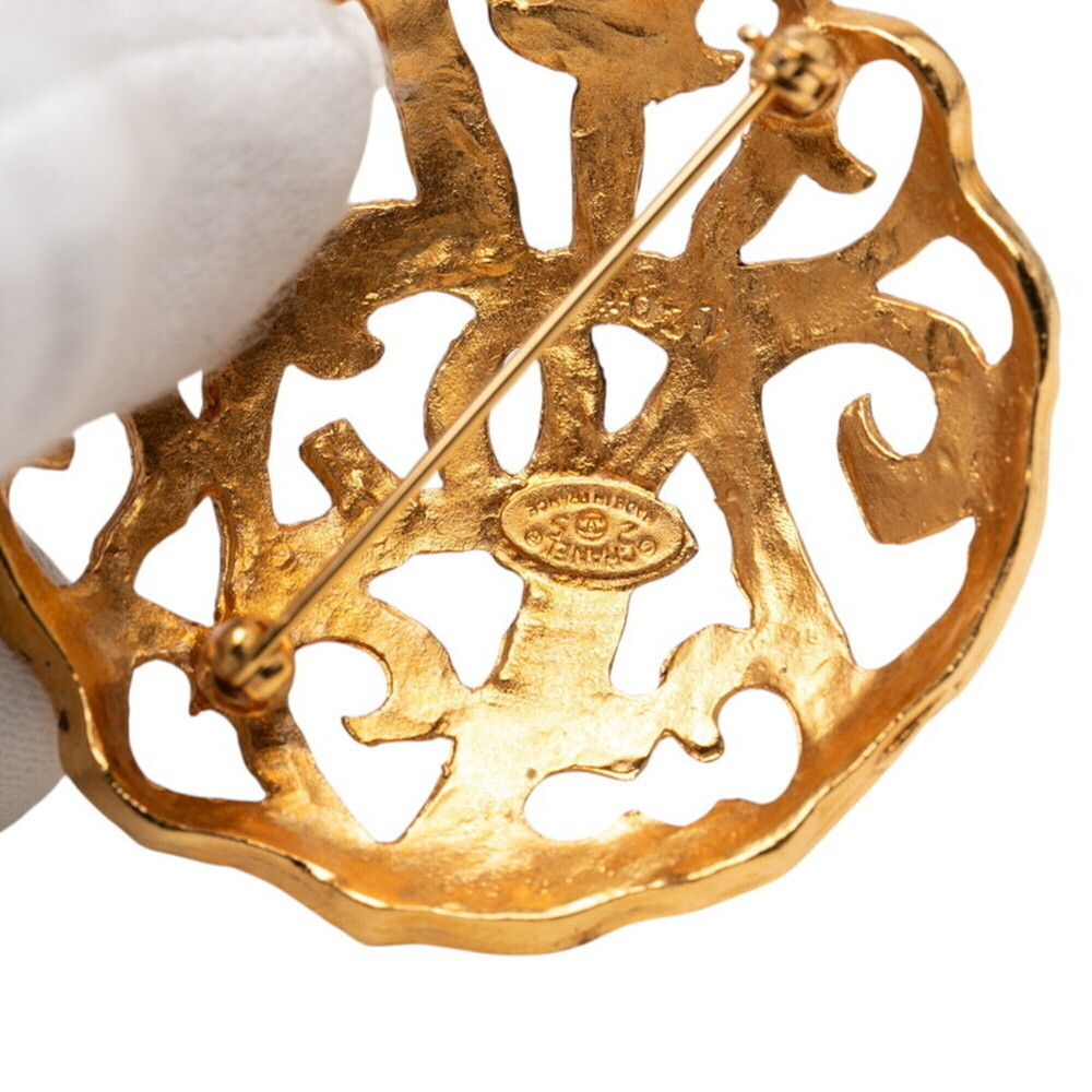 CHANEL Authentic Vintage Gold Logo Brooch - Picture 3 of 4